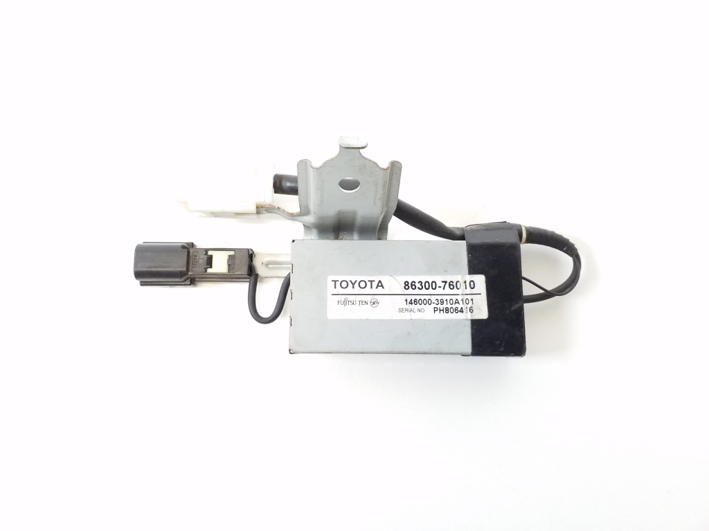 LEXUS CT 200h ZWA10 (2010–2017) Antenna amplifier 8630076010 LEXUS CT 200h ZWA10 (2010–2017) Antenna amplifier 8630076010