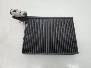   Radiator interior air conditioning 