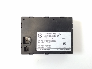 Gateway juhtmoodul - A2205402845