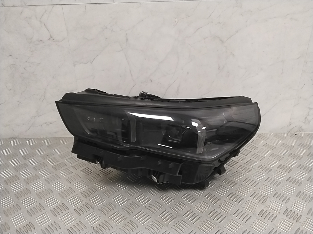 BMW 5 SERIES G 60 (2023–2026) Scheinwerfer vorne 5A798D7 BMW 5 SERIES G 60 (2023–2026) Scheinwerfer vorne 5A798D7