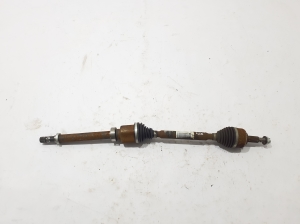 Arbre de transmission avant et ses composants - 391003770R