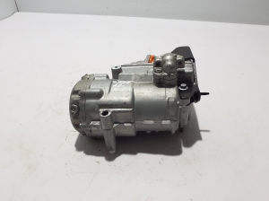  Air conditioner compressor 