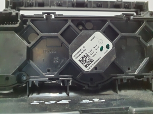  Interior shoulder control panel 