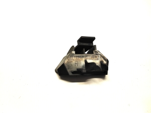 Tesla Model S S (2012–2026) Nebelscheinwerferhalter vorne 1072914-00-B - 2