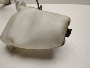 Peugeot 2008 (2013–2026) Front washer fluid reservoir 9683988680 - 5