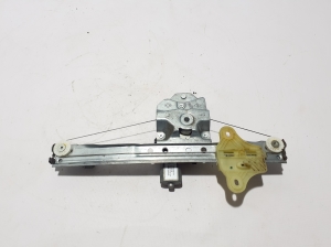  Rear side door window lifter 