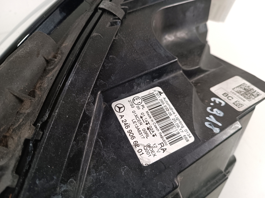 MERCEDES-BENZ B-Class W246 (2011-2020) Priekšējais labais lukturis A2469066201 26920590