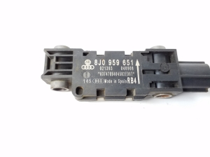 AUDI A3 8P (2003–2012) Airbag sensor 8J0959651 - 3