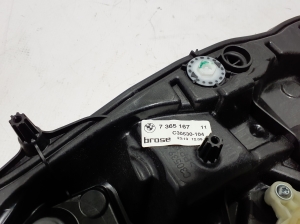 BMW 5 SERIES G30 (2016–2026) Aizmugurējo durvju logu pacēlājs 7365167 - 2