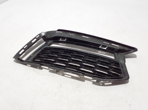 BMW 5 SERIES G30 (2016–2026) Priekšējā bampera apakšējā reste 8064966 - 2