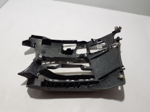 BMW 5 SERIES G30 (2016–2026) Esikaitseraua kinnitus 7385346 - 3