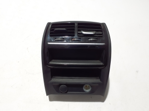   Armatuurlaua ventilatsioonivõred  - 9357865 