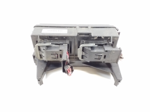 Jeep Grand Cherokee WK (2004–2010) Drošinātāju bloki 04692167AB - 3