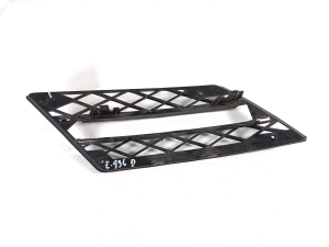 Mercedes Benz SL-Class 231 (2012–2017) Nebelscheinwerferabdeckung vorne A2318851223 - 3