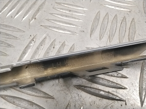 NISSAN Qashqai J-12 (2021–2026) Chromleiste für den Kühlergrill 623106U**A - 4