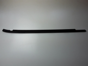 Alfa Romeo Giulietta (2010–2026) Rear side door outer window molding - 2