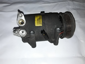   Air conditioner compressor 