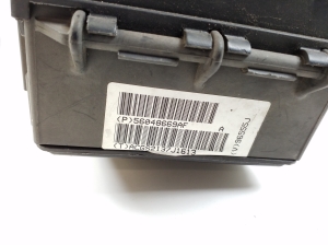 Jeep Grand Cherokee WK (2004–2010) Drošinātāju bloki 56048669AF - 2