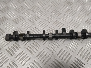  Balance shaft 