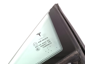 Tesla Model S S (2012–2026) Esiukse kolmnurkklaas - 3