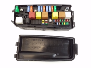 Opel Signum (2003–2008) Fuse boxes 519178107 - 5