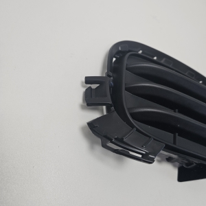BMW X3 F25 (2010–2017) Priekšējā bampera apakšējā reste 51117338514 - 2