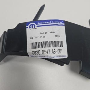 Dodge Challenger III (2008–2026) Support de pare-chocs avant 68259547AB - 3