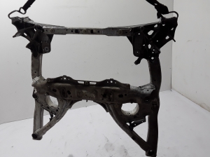 BMW 5 SERIES G30 (2016–2026) Eesmine alusraam 6861106 - 2