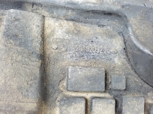 Mercedes Benz C-Class 204 (2007–2014) Unterbodenschutz vorne A2045203223 - 3