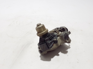  EGR valve 