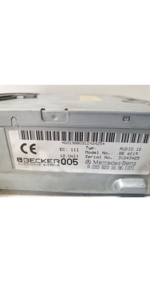 Mercedes Benz C-Class 203 (2000–2007) Radio (head unit) A2038201686 - 2
