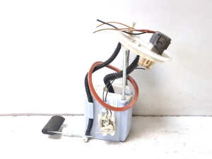 Fuel level sensor in tank - 311103Z900