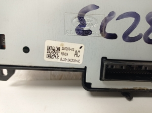 Land Rover Evoque (2011–2018) Heater control panel BJ3214C239AC - 4
