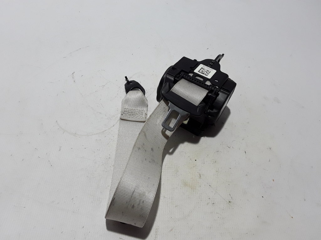 BMW 5 SERIES G30 (2016–2026) Tagumine turvavöö 7430043 BMW 5 SERIES G30 (2016–2026) Tagumine turvavöö 7430043