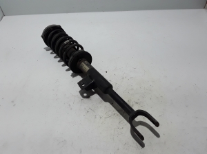 BMW 5 SERIES G30 (2016–2026) Eesmine amortisaator 6866592 - 3