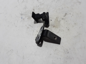 BMW 5 SERIES G30 (2016–2026) Rear side door lower hinge 7420098 - 2