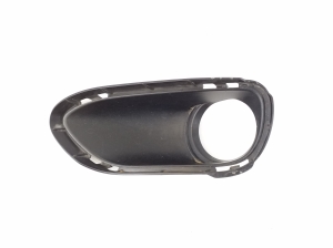   Front bumper fog lamp cover 