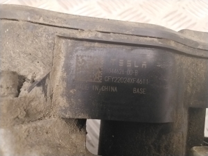 Tesla Model 3 3 (2016–2024) Tagumine pidurisadul 104462600B - 3