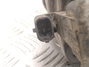 Tesla Model 3 3 (2016–2024) Tagumine pidurisadul 104462600B - 5