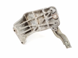 Chrysler 300C LX (2010–2026) Generaatori kinnitus WMMT013308F - 2