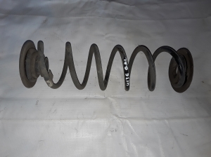   Feder hinten  -  