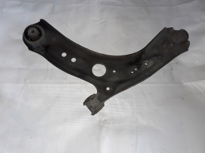 Volkswagen Golf VII (2012–2026) Front control arm 5Q0407152R - 3