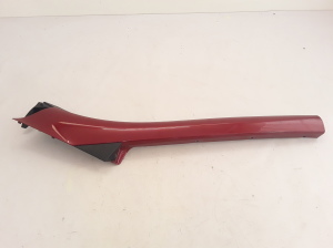  Windscreen strut outer 