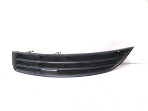 Priekšējā bampera apakšējā reste - 3C0853665