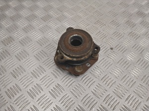 Tesla Model Y Y (2020–2026) Tagumine laager 104412300B - 3