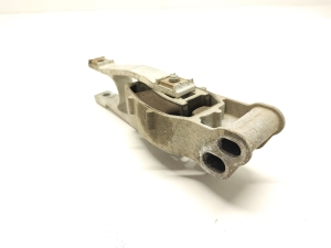 Polestar 2 II (2021–2026) Engine bracket 31686299 - 3