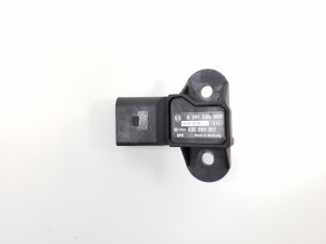 Air pressure sensor - 03C906051