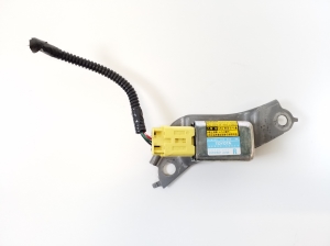 Airbag sensor - 8983348020