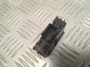 Volkswagen Crafter (2011–2017) Interior light switch 7C0927212Q - 4