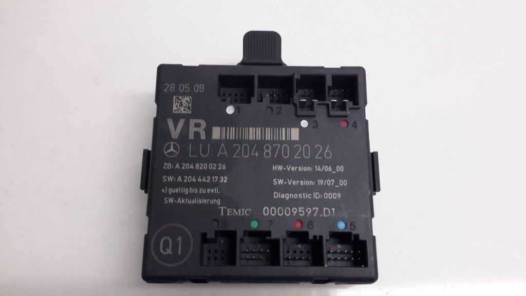 MERCEDES-BENZ C-Class W204/S204/C204 (2004-2015) Front Right Door Control Unit A2048702026 20972472